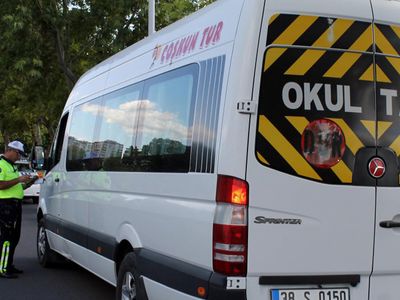 İstanbul'da Okul Servislerine Denetim: Birçok Sürücülere Cezai İşlem Uygulandı!