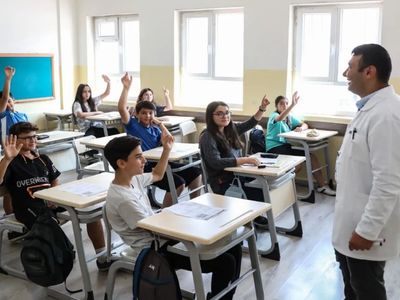 Okullarda kapanış zili bugün çalıyor: 20 milyon öğrenci için yaz tatili başlıyor