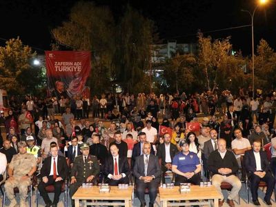 Oltulular 15 Temmuz demokrasi nöbetinde bir araya geldi