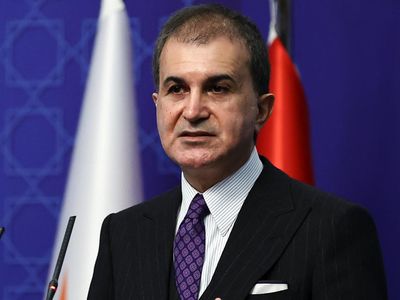 Ömer Çelik'ten 15 Temmuz mesajı: "Milli iradeyi hedef alanlar milletin duvarına çarptı"