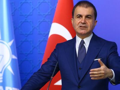Ömer Çelik’ten Türk bayrağına ve Kur’an-ı Kerime yapılan aşağılık saldırıya tepki