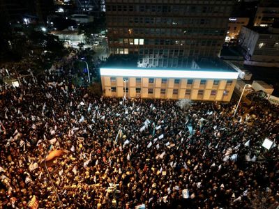 Önce Fransa şimdi de o ülke: İç savaşa doğru gidiyoruz