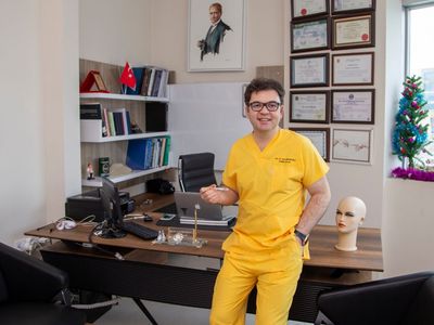 Op.Dr. Cenk Melikoğlu Burun estetiğinde bu detay önemli