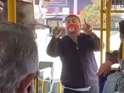 Otobüs şoföründen şaşkına uğratan hareket: Beni haklı bulmayanlar aşağı insin!