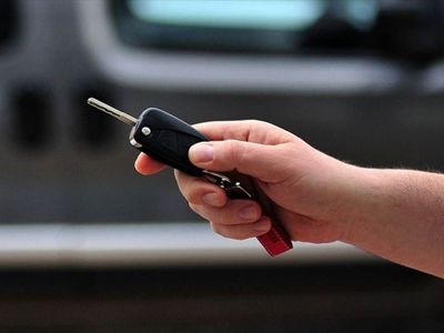 Otomobil denetimi başladı: Fırsatçılara nefes aldırılmayacak! Yeni düzenlemeye uymayanlar ceza alacak