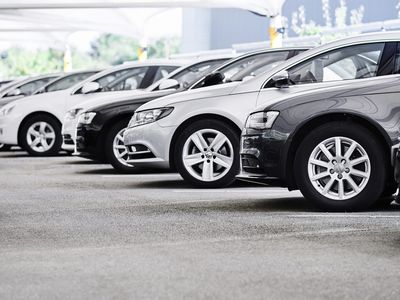 Otomobil piyasasının dengesini değiştiren ikinci el araç satışı yapan 4 büyük şirket hakkında soruşturma başlatıldı