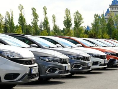 Otomobil sektöründe indirim dönemi: Fiyatlar geriledi kampanyalar başladı