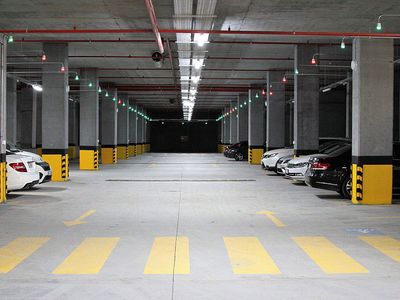 Otomobile Çizilen Site Sakini, Site Görevlisini Öldürdü!