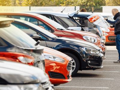 Otomobillerin fiyat listelerini sarsacak karar: ÖTV matrahları değişti! Resmi Gazete’de yayımlandı