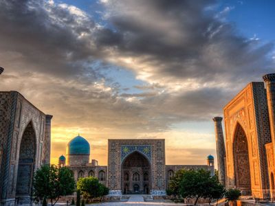 Özbekistan'da Cumhurbaşkanlığı Seçimleri İçin Oy Kullanımı Başladı