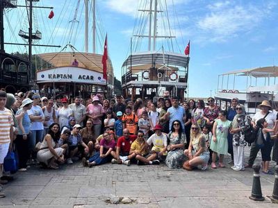 Özel bireyler 'yaza merhaba' etkinliğinde Akdeniz’e açıldı