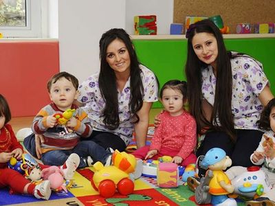 Özel okul kreşlerinde kitap ve kıyafet dayatması çileye döndü! Almak zorunlu giydirmek keyfi