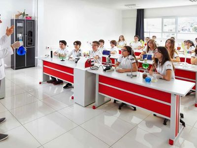 Özel okullarda fiyatlar artmaya devam ediyor: Kademe geçişleri zam sınırı dinlemiyor
