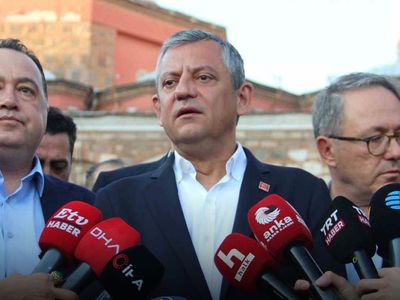 Özgür Özel Bayram Namazı Sonrası Konuştu