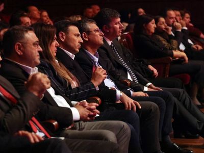 Özgür Özel HEDEP’li Buldan ile operaya katıldı: Türkiye’ye işgalci demişti