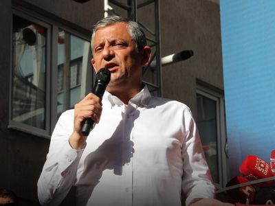 Özgür Özel Newsweek'e yazdı: "Mücadelemiz Avrupa ve NATO'nun güvenliğini şekillendirecek"