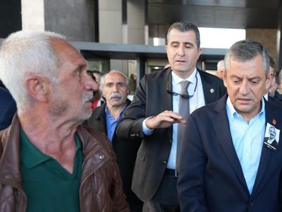 Özgür Özel’e Yumruklu Saldırı Davasında Tahliye Kararı