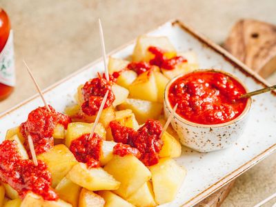  Patatas Bravas Tarifi