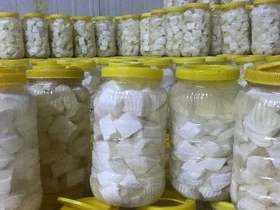Pazar tezgahındaki peynirlerden uzak durun: Bakteri yuvasına dönüşüyorlar!