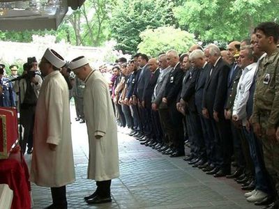 Pençe-Kilit Operasyonu bölgesinde, terör örgütü PKK tarafından alçakça taciz ateş açıldı: Şehit Piyade Uzman Çavuş Sercan Baş ve Topçu Uzman Çavuş Fatih Özkaya son yolculuklarına uğurlandı
