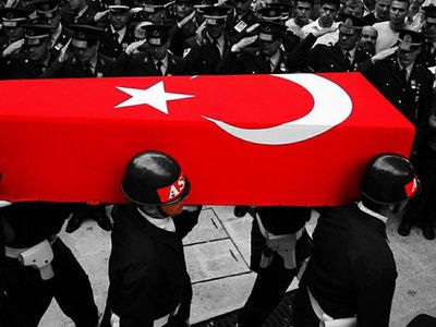 MSB Pençe-Yıldırım Harekatında 2 Askerin Şehit Olduğunu Duyurdu