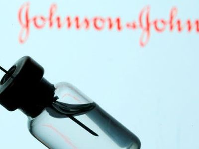 Pentagon Johnson&Johnson Aşısının Kullanımını Durdurdu