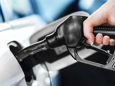 Petrol fiyatları düşmeye devam ediyor: Benzine bir haftada ikinci indirim! 19 Kasım Cumartesi akaryakıt fiyatları