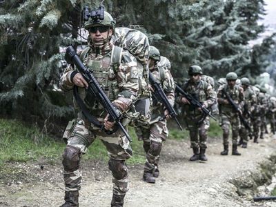 PKK'nın kökü kazınacak! MSB duyurdu: 15 terörist etkisiz hale getirildi