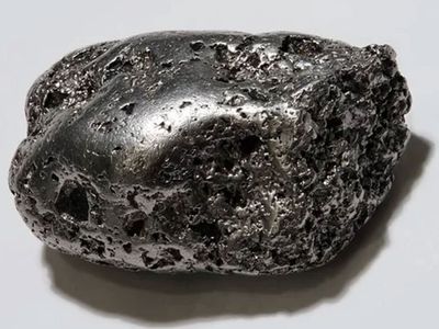 Platin metali rekor kırdı! Altını ikiye katlayan maden büyük ilgi görüyor!