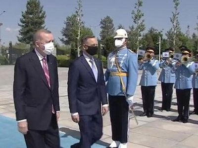 Polonya Cumhurbaşkanı Külliye'de!