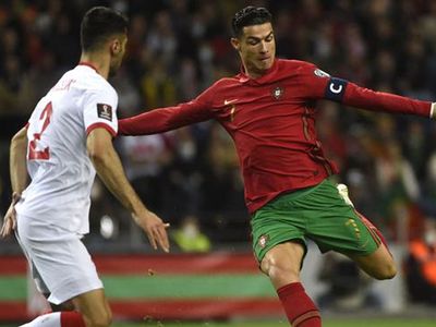 Portekizli yıldız futbolcu Cristiano Ronaldo, Dünya Kupası play - off maçında Türkiye A Milli Takım'ı ile oynadıkları maç sonrası dikkat çeken bir paylaşımda bulundu!