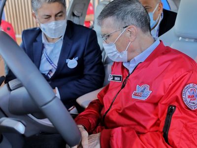 Prof. Dr. Aziz Sancar, TEKNOFEST'te TOGG'un Direksiyonuna Geçti!