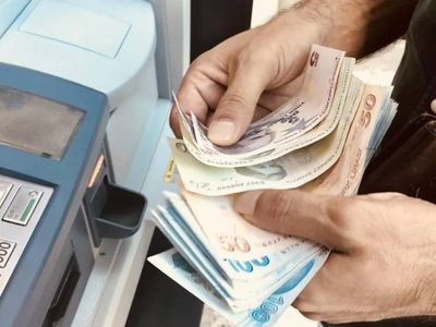 Promosyon yarışı emeklilere yaradı: Bankalardan sürpriz bir adım geldi! Kamu bankaları da sahaya indi