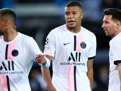 PSG'de soyunma odasında yaşanan gerginliğin ardından futbolcular ikiye bölündü!