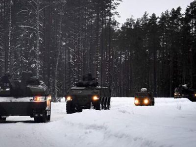 Putin Göz Ucuyla İzledi: İngiliz Ve Fransız Tankları Sahne Aldı!