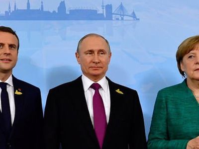 Putin'den Macron ve Merkel İle Görüşme