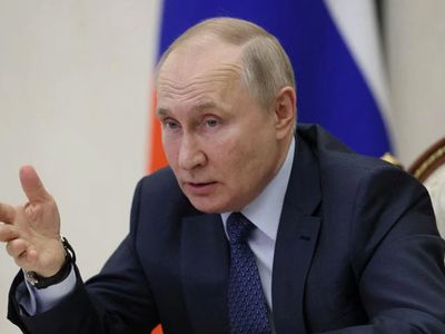 Putin'den nükleer silah açıklaması: Nükleer silahı jilet gibi sallamayacağız