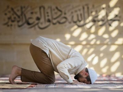 Ramazan ayı 20. gece namazı nasıl kılınır, 20. gece duası nedir? 2022 Ramazan'da gün gün kılınacak namazlar!