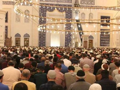 Ramazan ayı 4. günü namazı nedir, nasıl kılınır? Ramazan ayının ilk günü namazı ne zaman kılınır, kılınışı nasıldır? Ramazan ayı çekilecek tesbihleri ve zikirleri