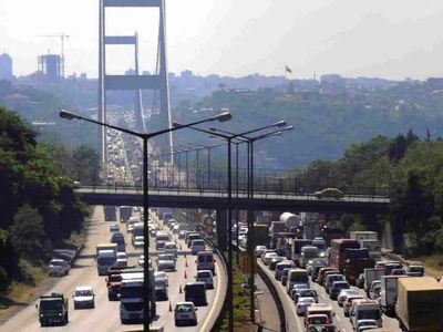Ramazan Bayramında toplu taşıma, köprü ve otoyollar ücretsiz mi? Otobanlar ücretsiz olacak mı? Ramazan bayramı ücretsiz geçişin geçerli oluğu yollar ve köprüler