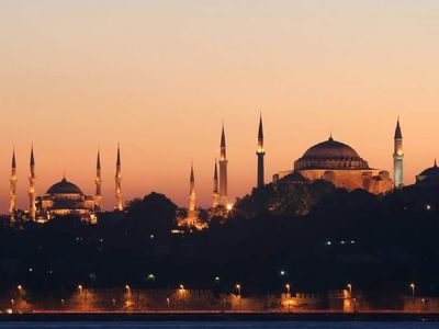 Ramazan programı olan kanallar hangileri? Televizyonda hangi hoca, hangi kanalda ramazan programı yapıyor? TRT, ATV, Kanal D, Kanal 7, Show TV ve FOX Tv Ramazan ayı TV programları