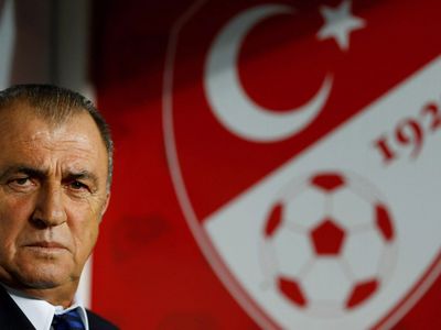 Rasim Ozan Kütahyalı: Milli Takımı Şenol Güneş Yerine Fatih Terim Yönetmeli