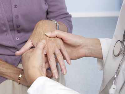 Raynaud hastalığı nedir, belirtileri nelerdir, tehlikeli midir? 