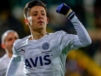 Real Madrid Arda Güler cevherini fark etti!
