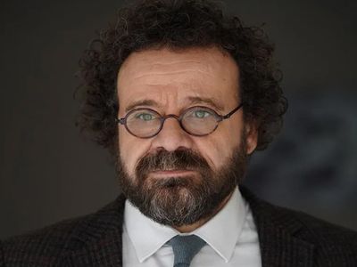 Reha Özcan, Seksenler Dizisinin Kadrosuna Dahil Oldu!