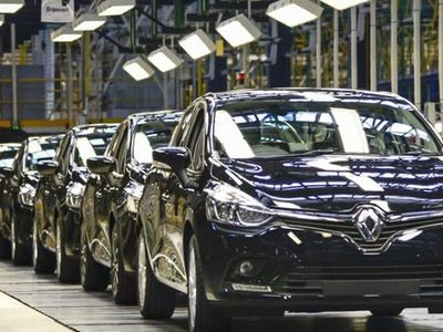 Renault Çip Krizi Nedeniyle Üretime Ara Veriyor