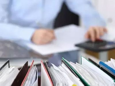 Resmi Gazete’de öğretmen maaşları kararı: Ek ders ücretlerine yüzde 25 zam yapıldı