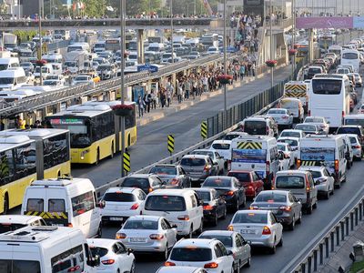Resmi Gazete'de yayımlandı! Trafik sigortası yönetmeliğinde flaş değişiklik 