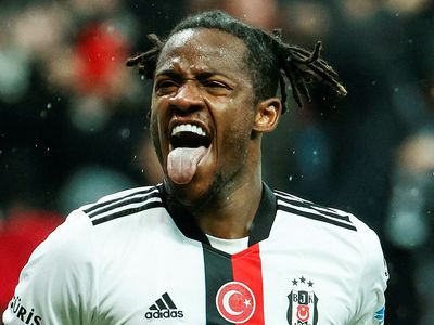 Rıdvan Dilmen, Beşiktaşlı golcü Michy Batshuayi'yi Fenerbahçe'de görmeyi çok istediğini açıkladı! Bana kalsa hemen aldırırdım