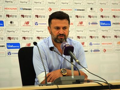 Rizespor'da Bülent Uygun Taraftarlardan Sakin Olmalarını İstedi!